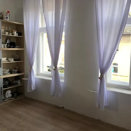 Volkshaus Hbf Wg & Serviced Guest house Zittau