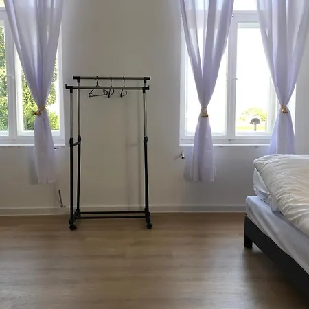 Guest house Volkshaus Hbf Wg & Serviced *