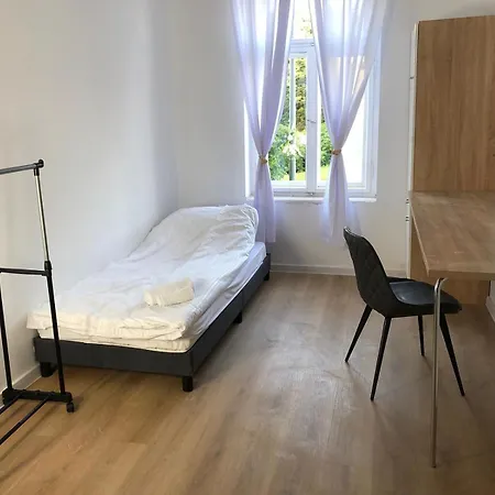 Volkshaus Hbf Wg & Serviced * Zittau